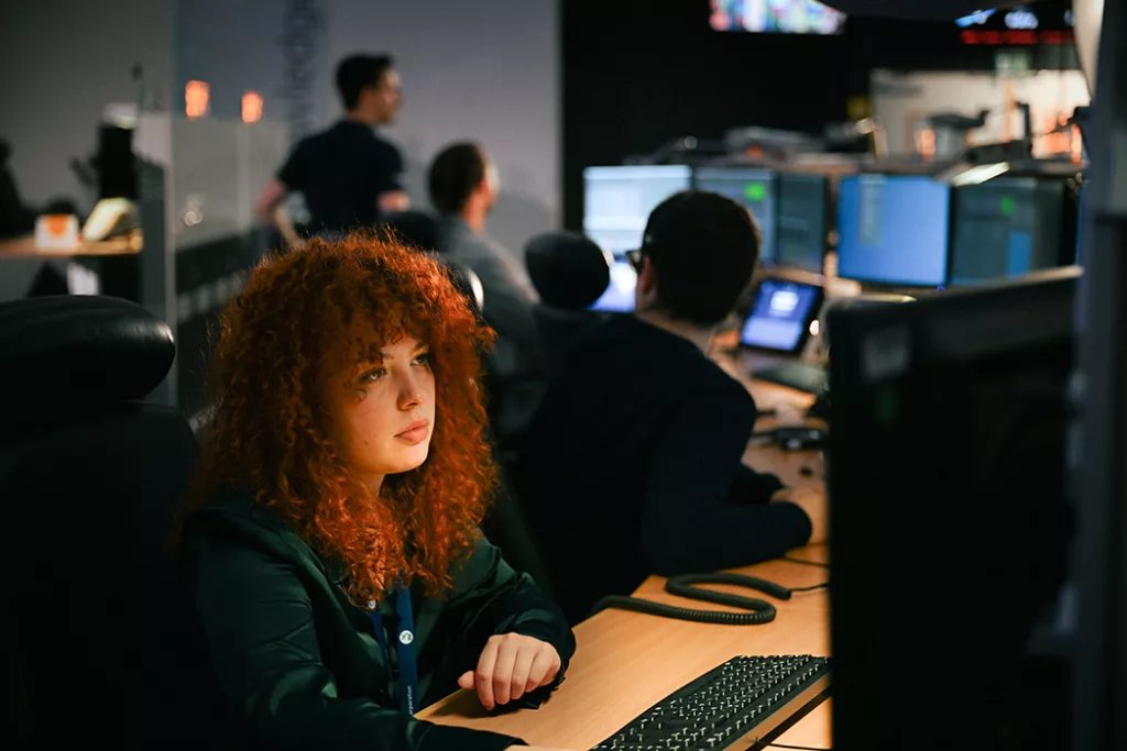 Engineer working in DLR control room (GSOC)